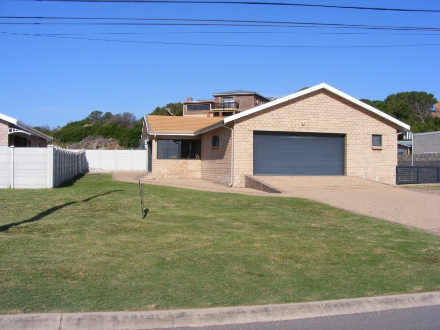 3 Bedroom Property for Sale in Paradise Beach Eastern Cape